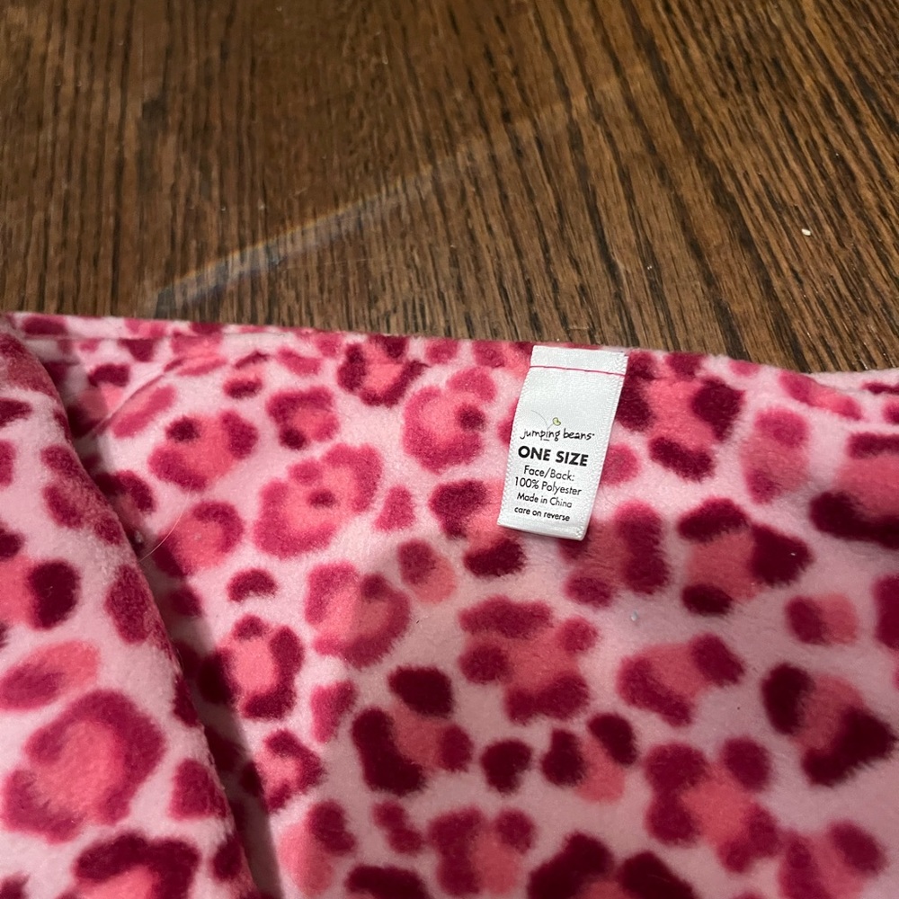 Pink Leopard Scarf, NWT - Picture 3 of 4
